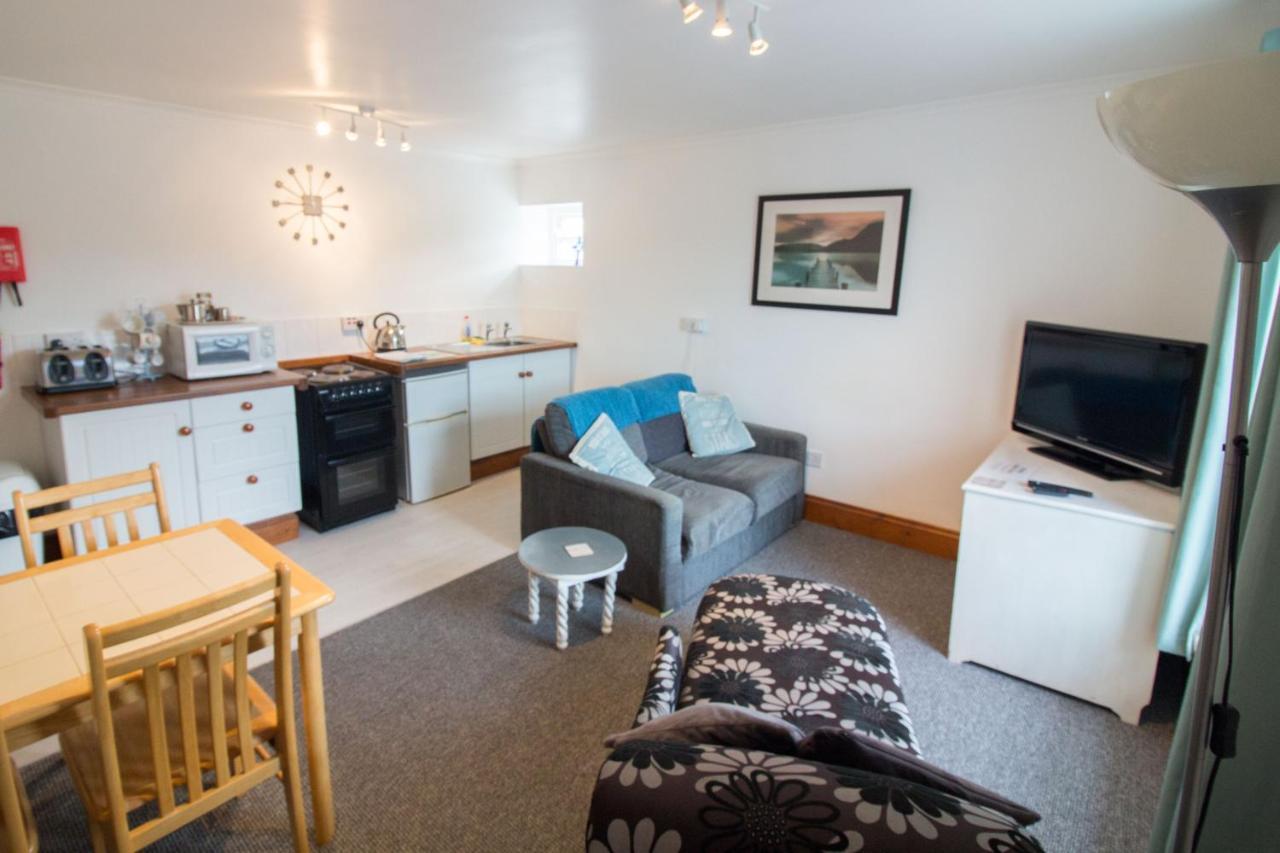 Utopia Apartment *