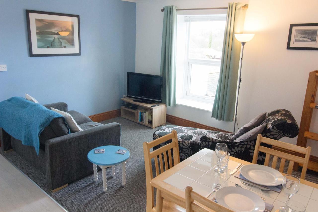 Utopia Apartment